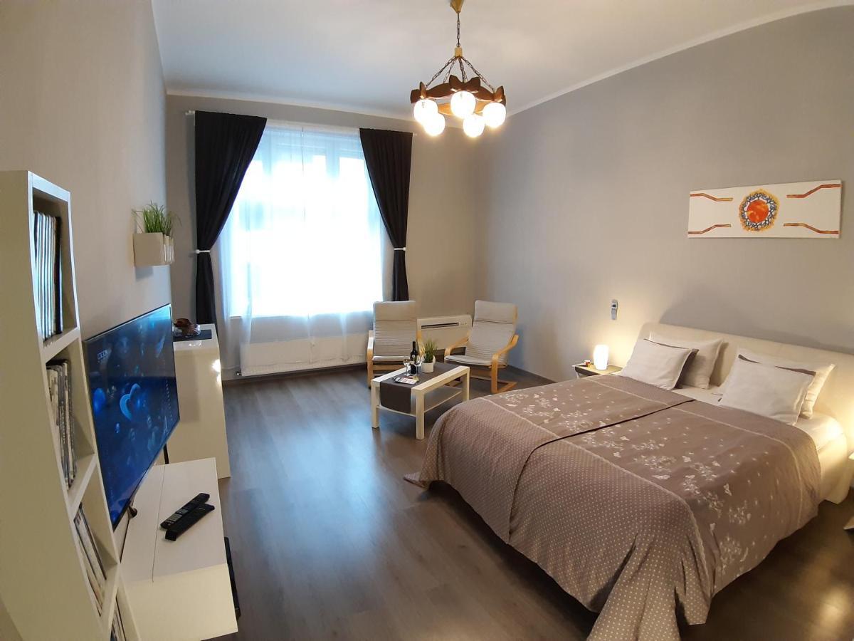 Central Apartment Budapeste Exterior foto